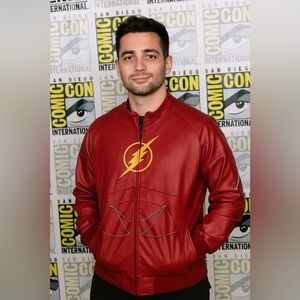 Justice League Limited Edition by Hot Topic Red Faux Leather Jacket Men’s Sz Lg.